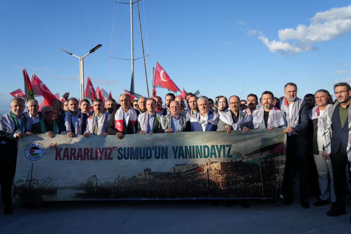 Bursa’da Filistin’e destek için tekneler denize açıldı