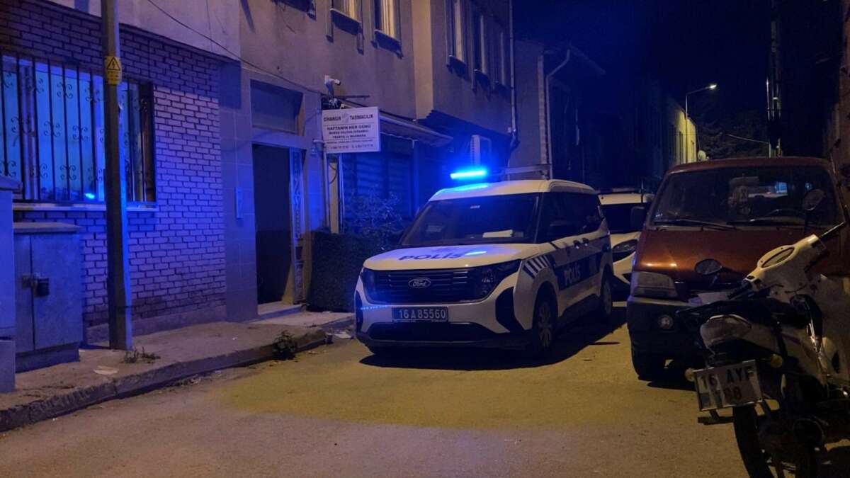 Bursa’da bir genç evinde ölü bulundu