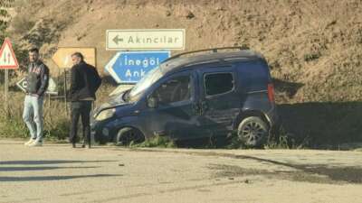 Bursa’da çarpışmanın etkisiyle araç kanala uçtu