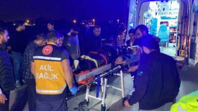 Bursa’da feci kaza: Motosiklet kaldırıma çarptı, sürücü ağır yaralı