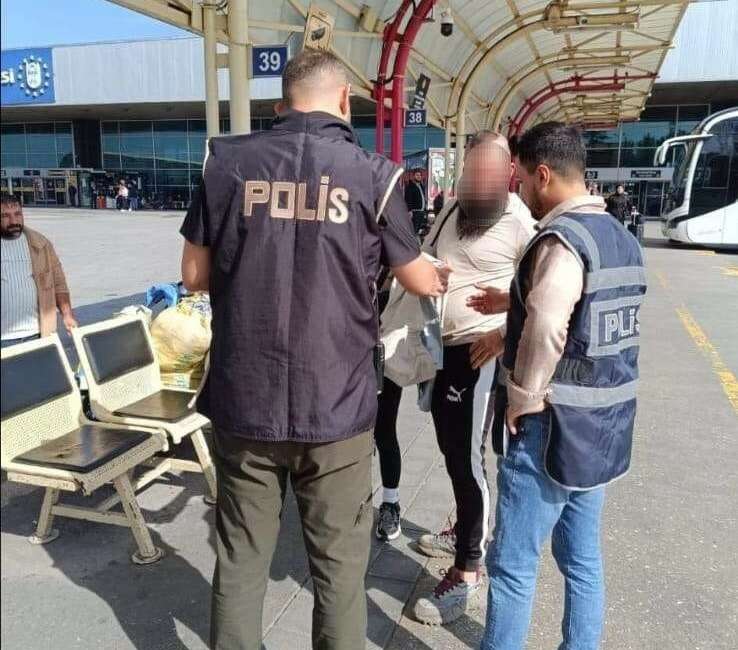 Bursa’da huzur uygulaması: 4 bin 129 kişi sorgulandı, 394 bin lira ceza kesildi Bursa Emniyet Müdürlüğü ekiplerince, kamu