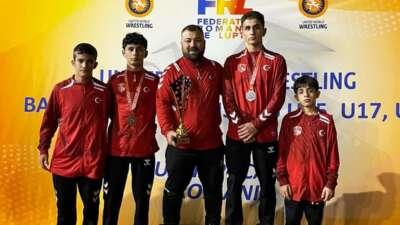 Bursalı güreşçilerden 2 madalya