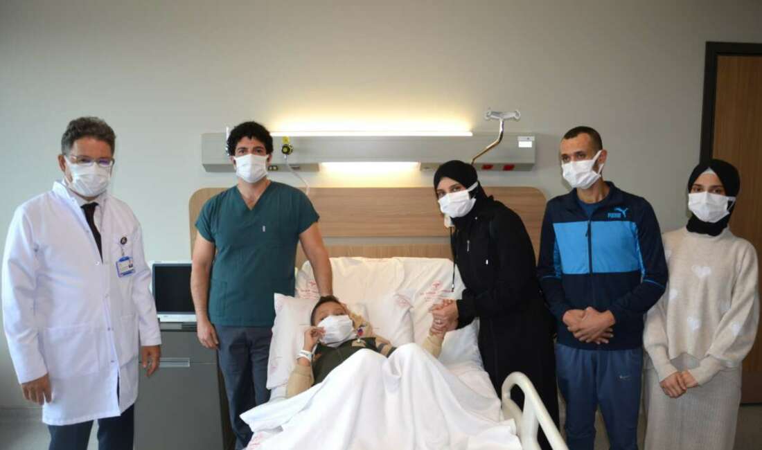 Baba, 9 yaşındaki oğluna böbreğini verdi Bursa Şehir Hastanesi'nde doğuştan genetik