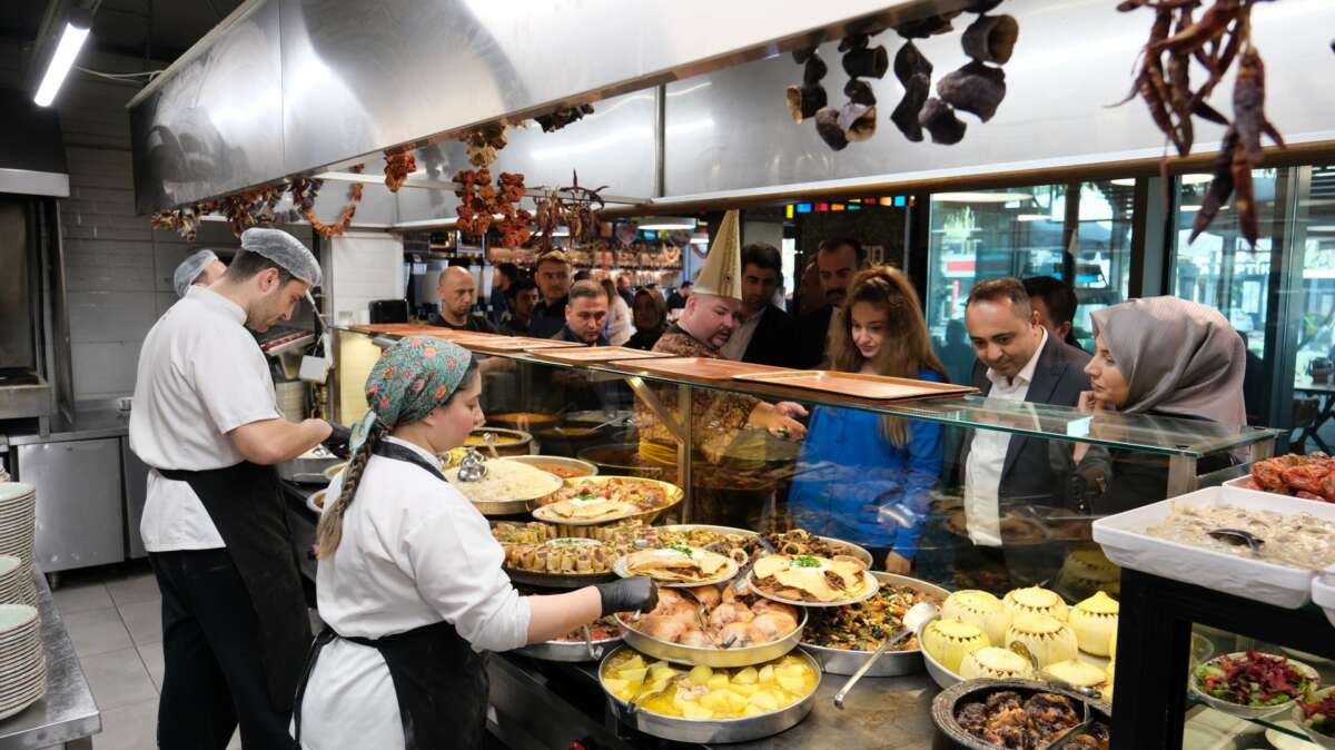 Gastro İnegöl’de Osmanlı Mutfağı rüzgarları esti