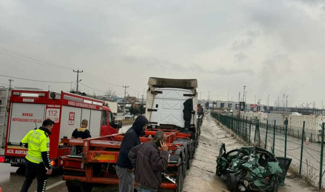 Gemlik Serbest Bölge yolunda kaza: 1 ağır yaralı Bursa’nın Gemlik ilçesinde otomobil,