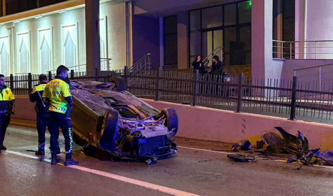 Gemlik’te otomobil takla attı: 3 yaralı Bursa'nın Gemlik ilçesinde kontrolden