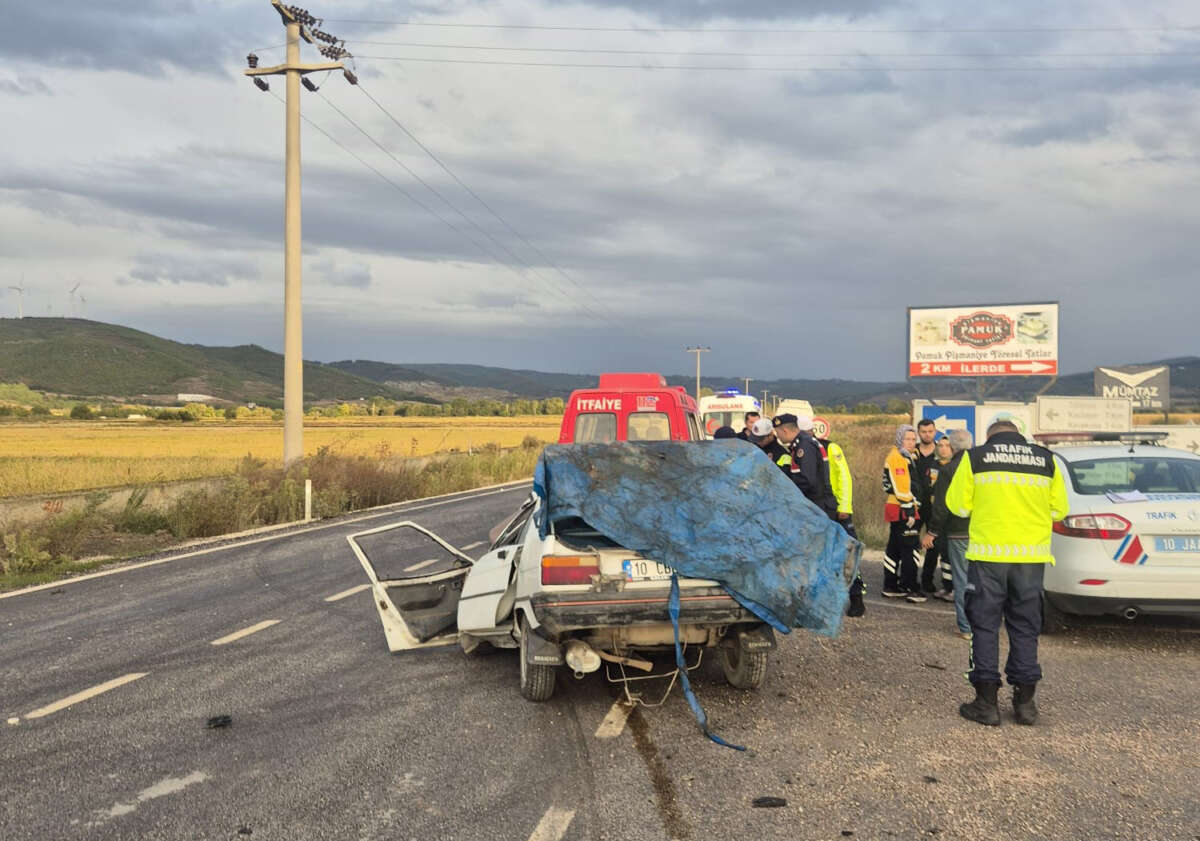 Balıkesir Gönen’de feci kaza: 2 ölü, 7 öğrenci yaralı