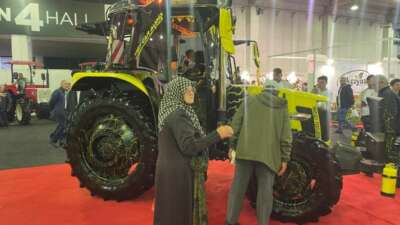 Modifiye traktörler Bursa Tarım Fuarı’nın ilgi odağı oldu