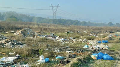  Nilüfer Belediyesi, insanların doğaya attığı molozları kamyon kamyon temizledi