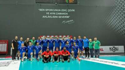 Nilüfer Belediyespor yoluna kayıpsız devam ediyor