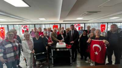 Nilüfer’in büyüklerinden Cumhuriyet Bayramı’nda coşkulu kutlama