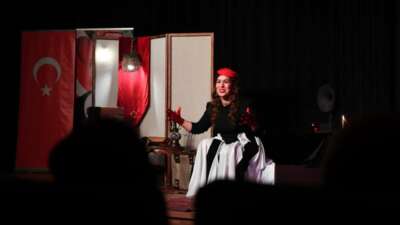 Osmangazi’de Cumhuriyet’in Işığı Bu Kez Sahneye Yansıdı