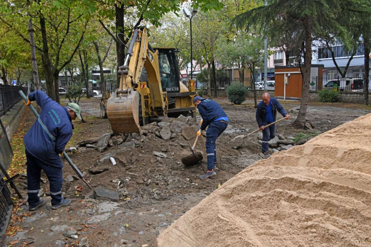 Osmangazi’de Mahalleler Yeni Park alanlarıyla güzelleşiyor