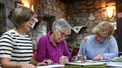 Osmangazi’de Minyatür Sanatı kadın eliyle hayat buluyor