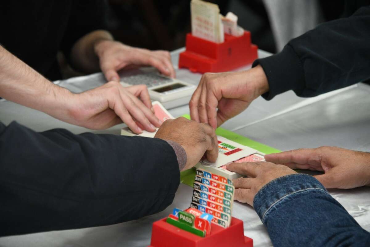  Osmangazi’de briç turnuvası göz doldurdu