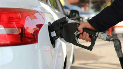 Petrol fiyatları yükseldi: Motorine zam kapıda