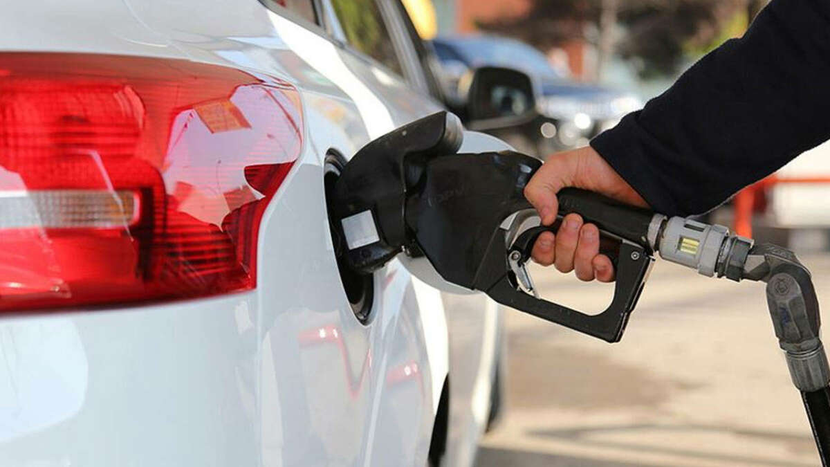 Petrol fiyatları yükseldi: Motorine zam kapıda