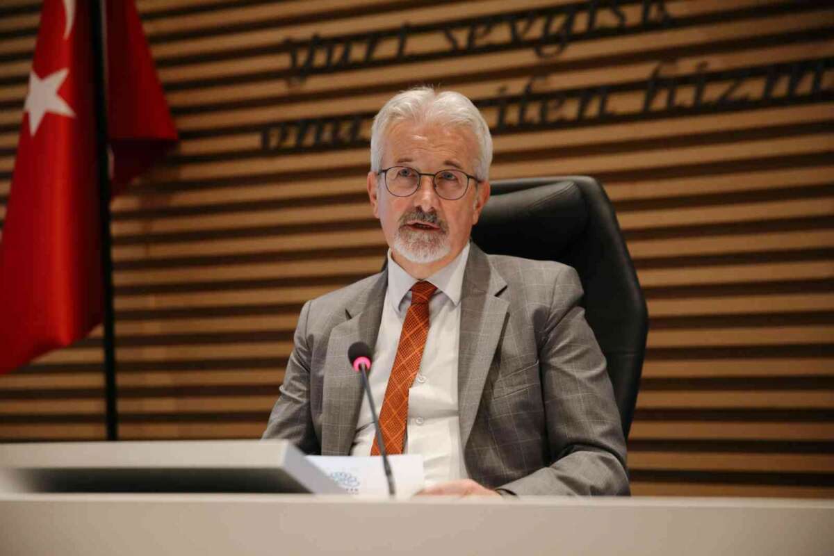 CHP’li eski başkan dahil 15 kişi tutuklandı