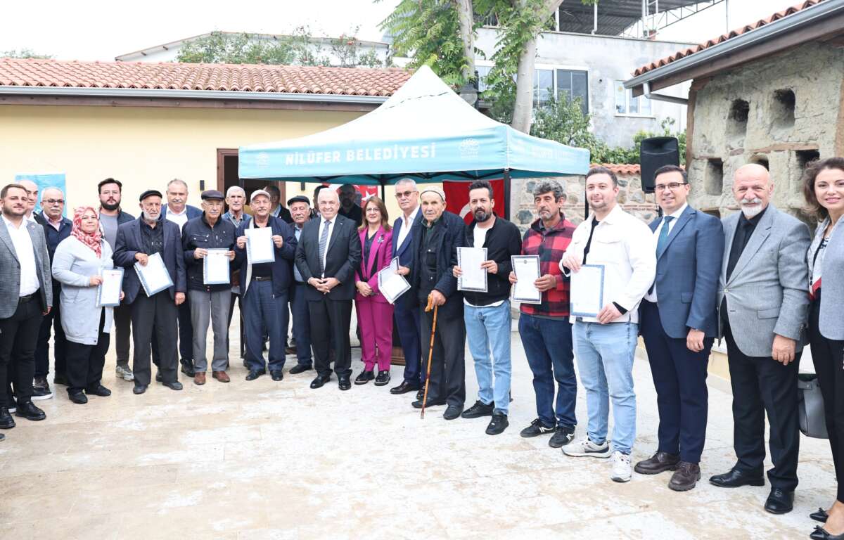 Nilüfer Ürünlü’de 275 hak sahibine imarlı tapu sevinci