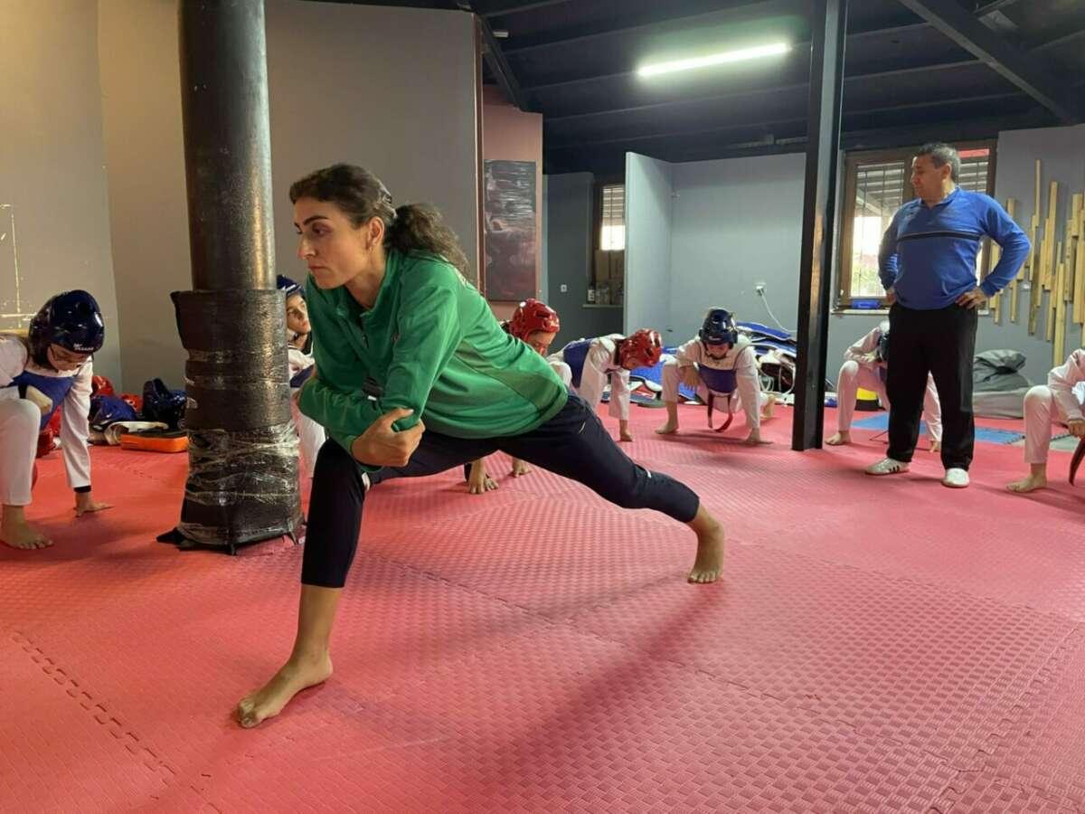 Bursalı milli sporcu Hatice Kübra İlgün, dünya şampiyonasına parkta hazırlanıyor