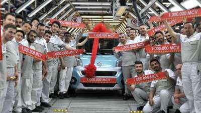 Doblo’nun Bursa’daki üretimi Amerika’dan sipariş gelince uzatıldı