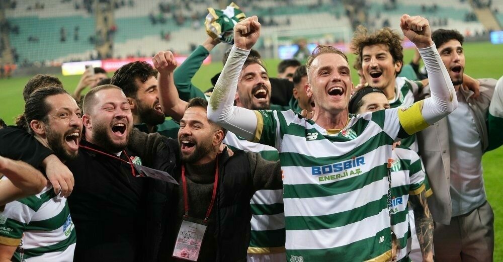 Bursaspor Gol Zirvesinde: Aksaray Deplasmanına Moralli Gidiyor