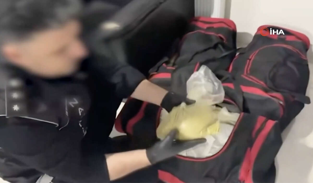 Bakan Yerlikaya: İstanbul’da uyuşturucu tacirlerine darbe! 11 şüpheli yakalandı