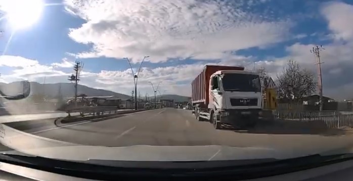 Ters şeritte dehşet anları Bursa’nın Nilüfer ilçesinde ters