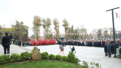 Ulu Önder Mustafa Kemal Atatürk,