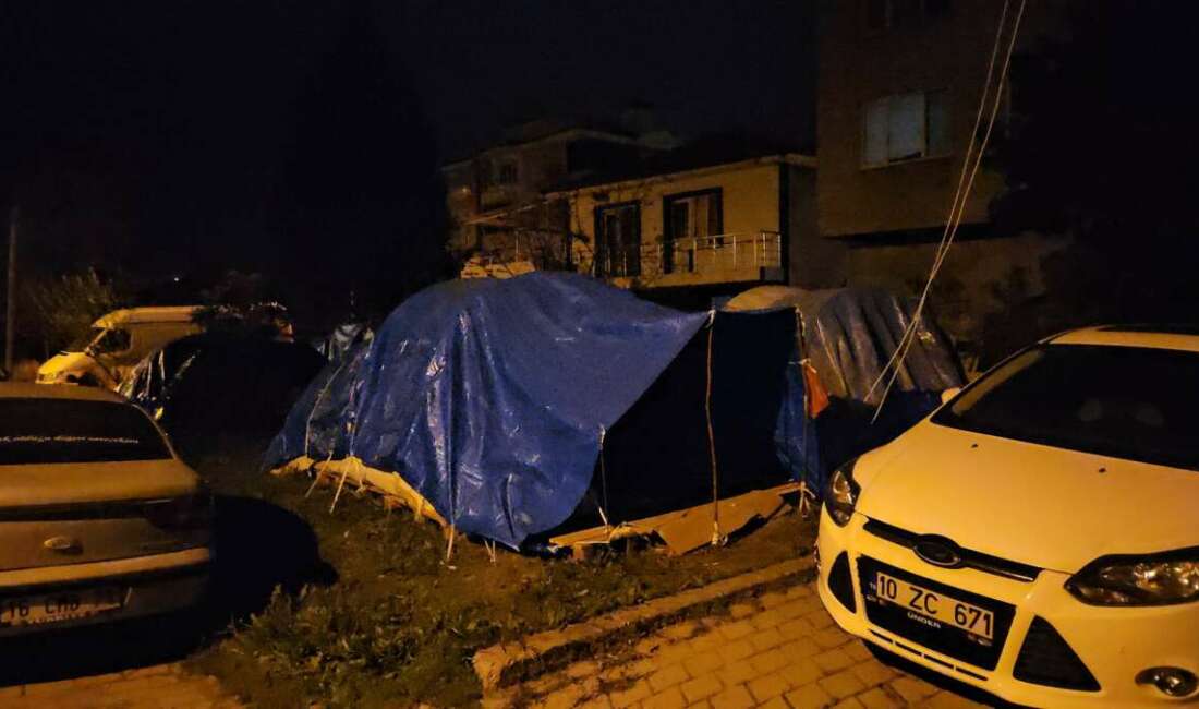 Balıkesir gece boyu sallandı Balıkesir, sabah 05.58'de 4.5