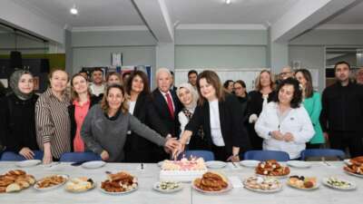 Başkan Bozbey’den öğretmenlere anlamlı ziyaret