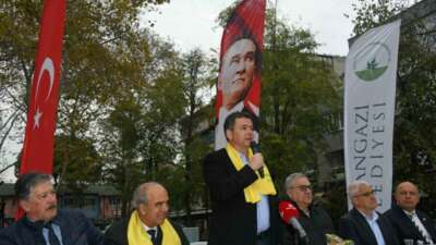 Başkan Erkan Aydın İstiklal Mahallesi’nde vatandaşlarla buluştu