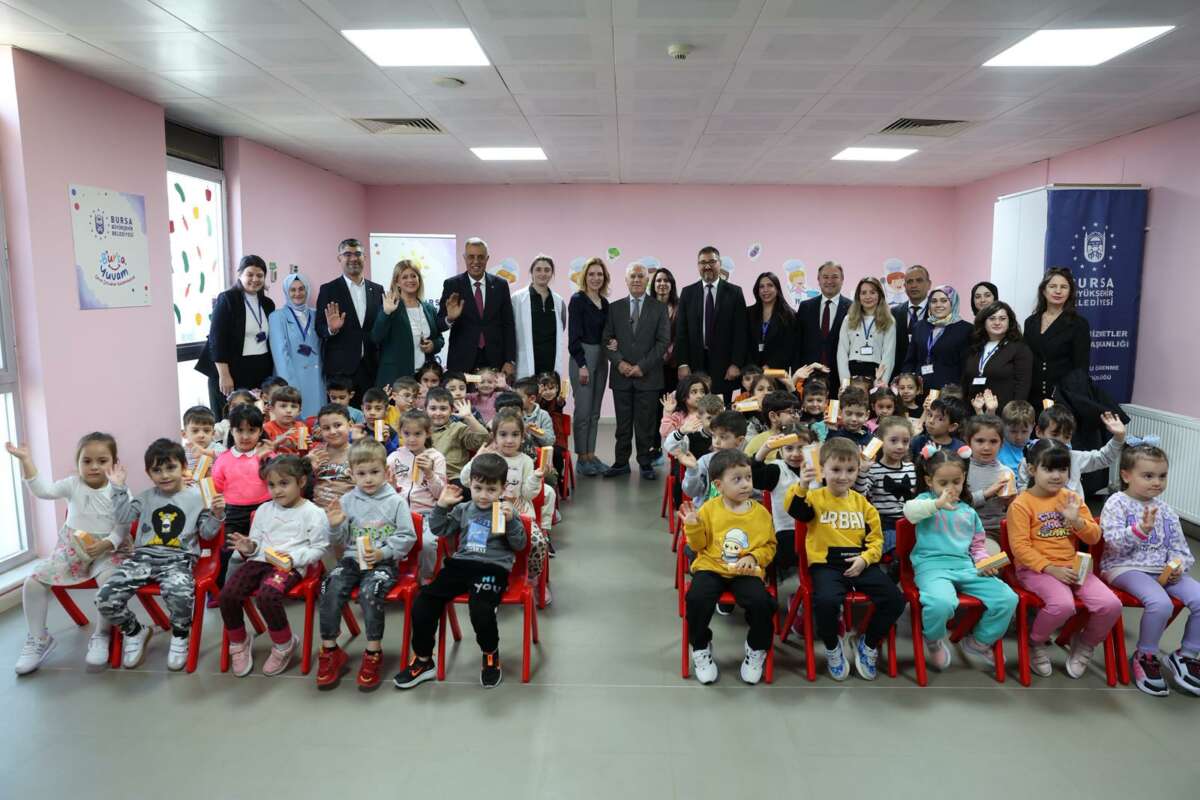 Bursa Yuvam’da sağlıklı gülüş zamanı