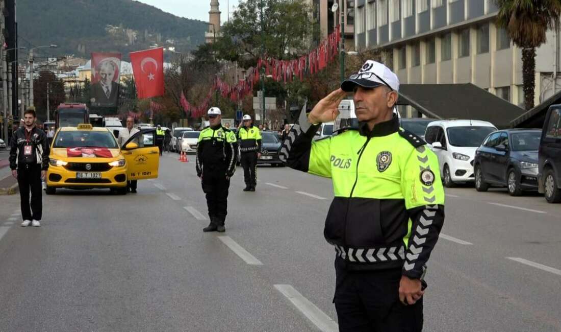 Türkiye Cumhuriyeti'nin kurucusu Gazi