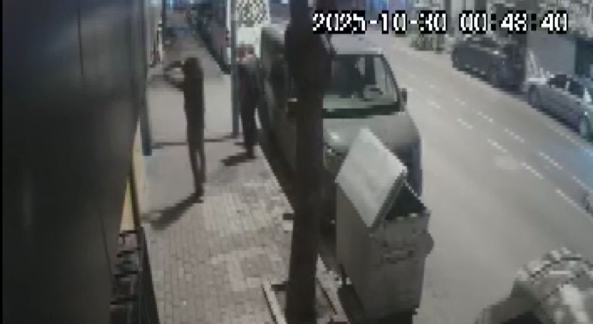 Bursa’da “Müsaade isteyip iş yerini kurşunladı”: O anlar kamerada