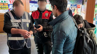 Bursa’da göçmen kaçakçılığı operasyonu: 27 kişi yakalandı