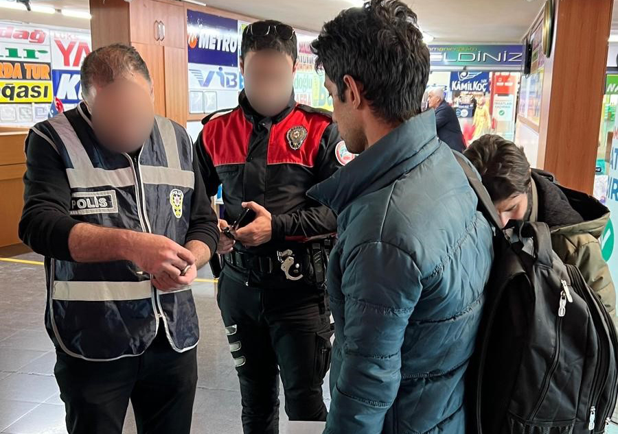 Bursa Emniyet Müdürlüğü ekipleri, kaçak