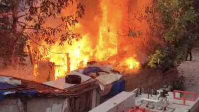 Bursa’da müstakil evin bahçesinde çıkan yangın korkuttu