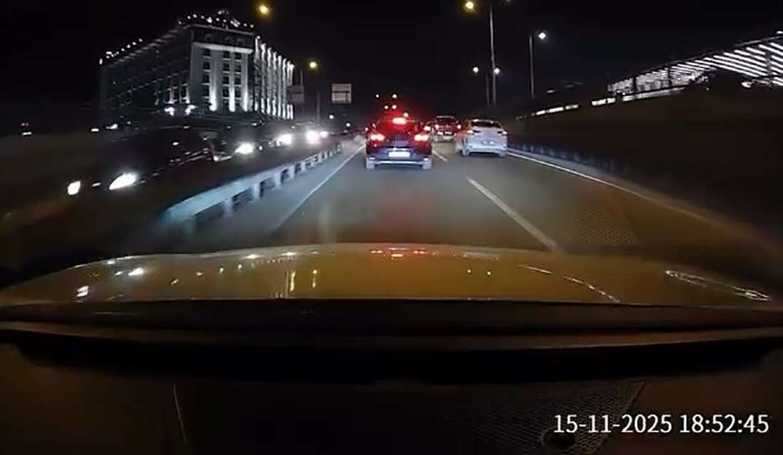 Bursa'da bir otomobil, sürücü