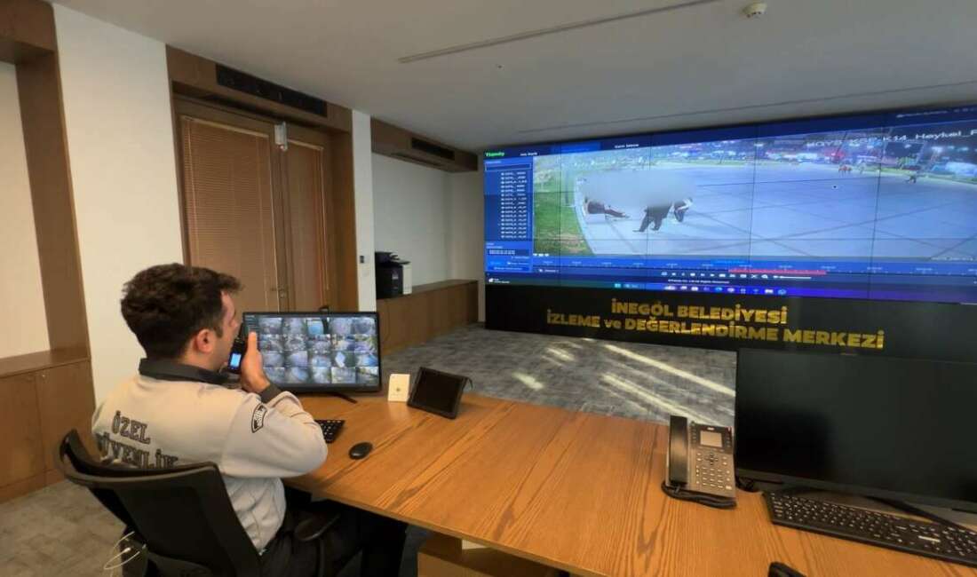 Çekirdek keyfi pahalıya patladı İnegöl Belediyesi, kamusal alanda