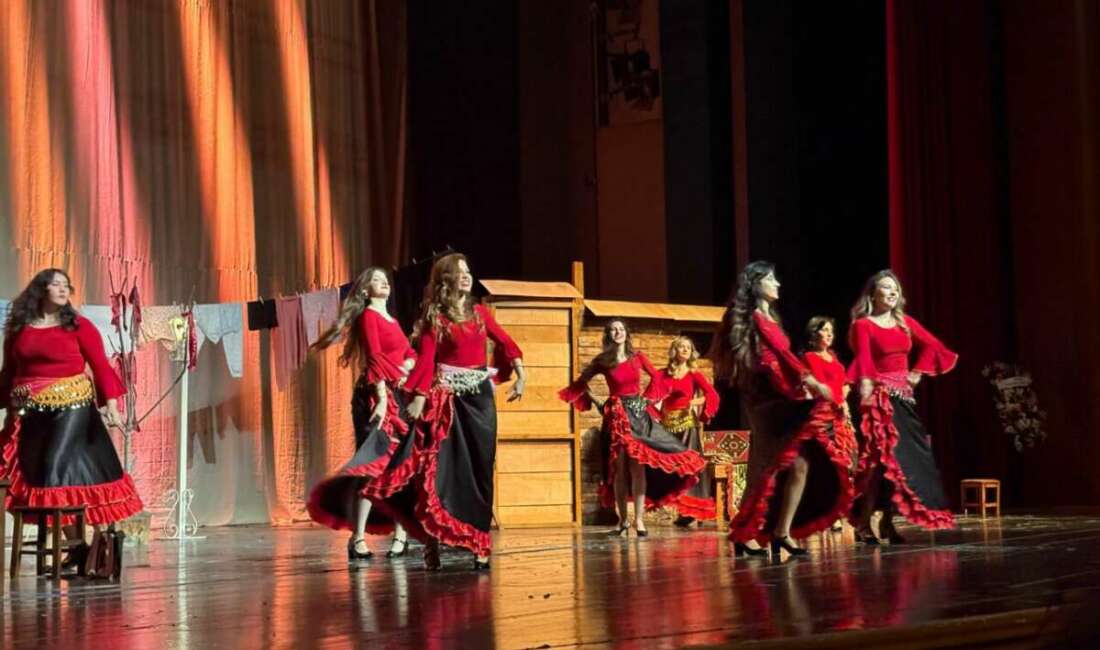 “Deli Ayten” 10 Yıl Sonra Yeniden Bursa Sahnesinde Gerçek bir yaşam öyküsünden