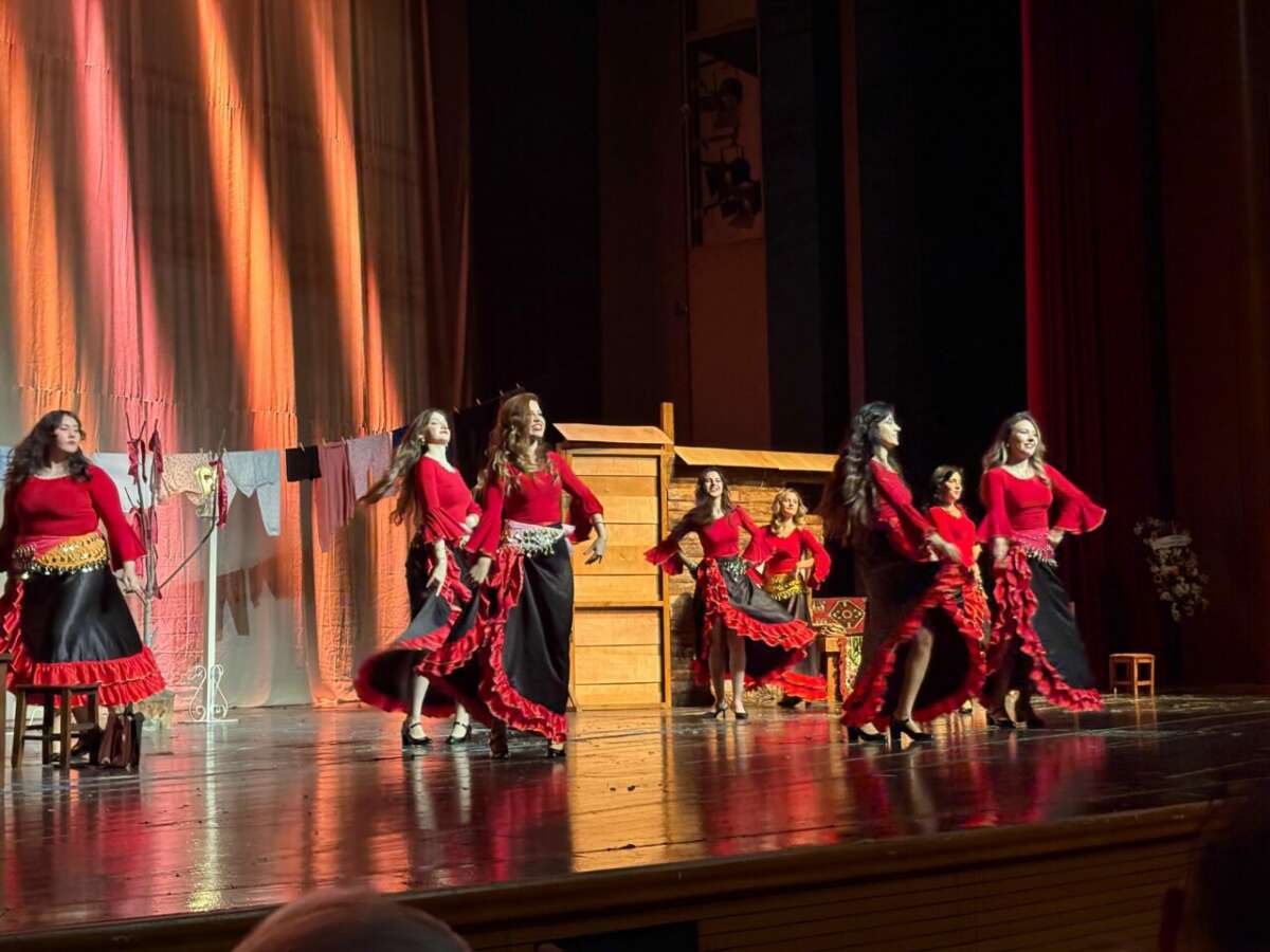 “Deli Ayten” 10 Yıl Sonra Yeniden Bursa Sahnesinde