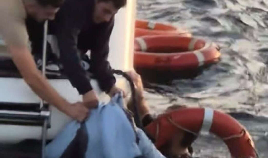 Boğaz’da can pazarı: Denize düşen kadını çevredekiler kurtardı İstanbul Boğazı’nda Beylerbeyi açıklarında