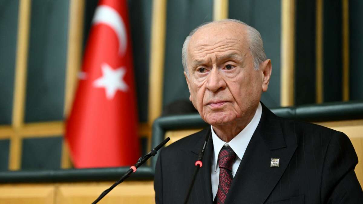 Türkiye şehitlerine ağlıyor! Bahçeli’den acı kazaya ilişkin açıklama