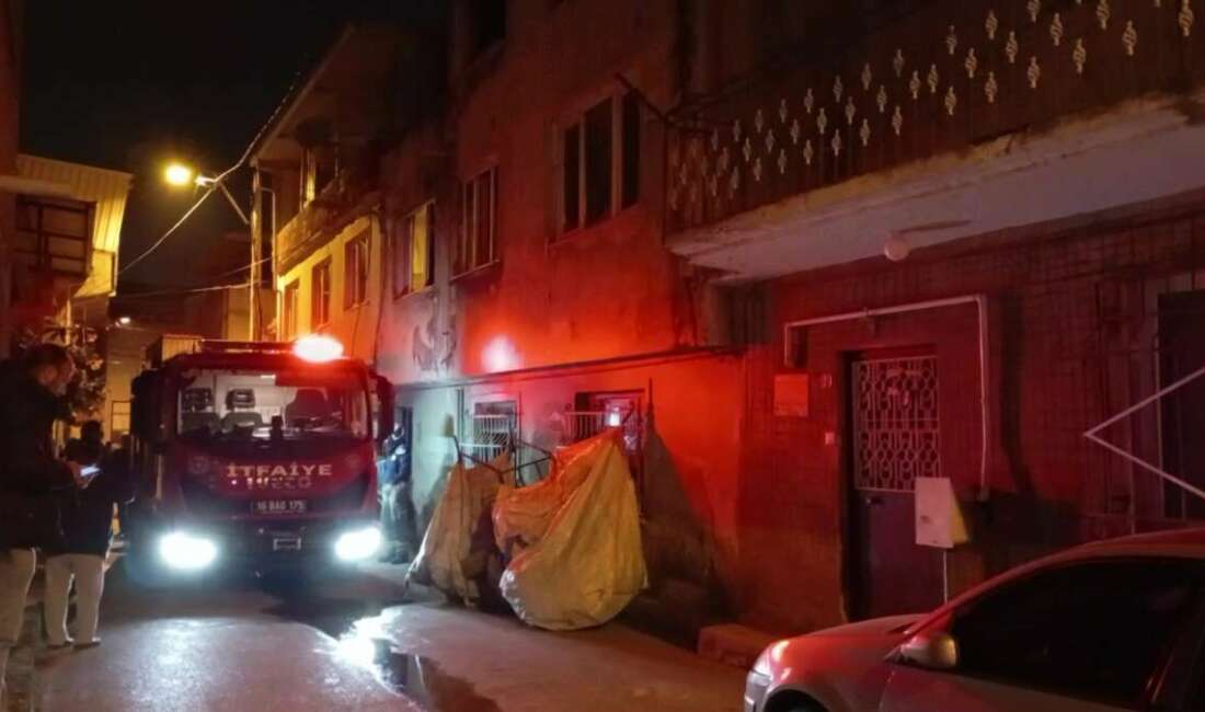 Evini yakarak intihar etmeye kalkıştı Bursa'da tek başına yaşayan