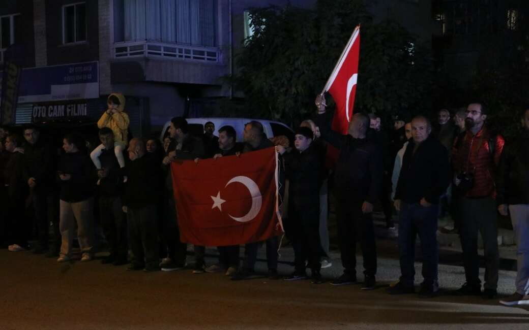 Şehitlerimizin cenazeleri Türkiye’ye getirildi Gürcistan’da Türk Hava Kuvvetlerine