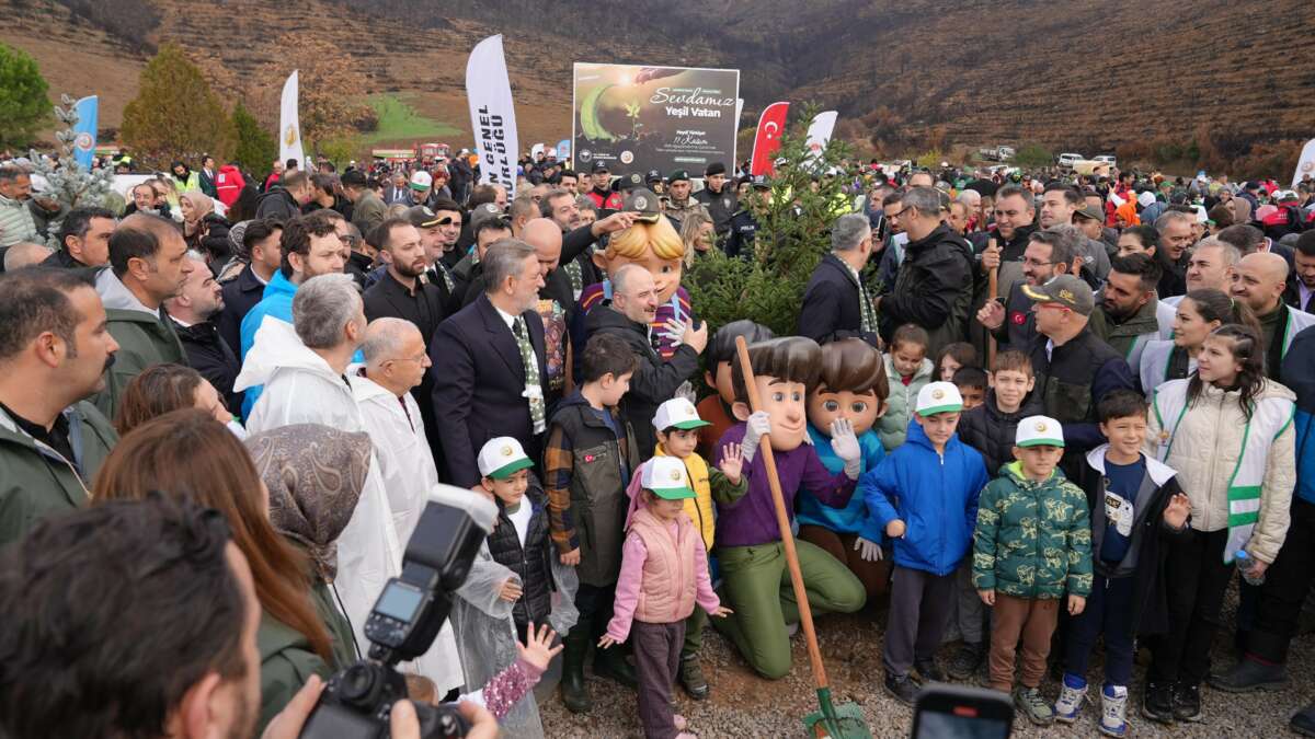 Gürsu tek yürek oldu, binlerce fidanla doldu