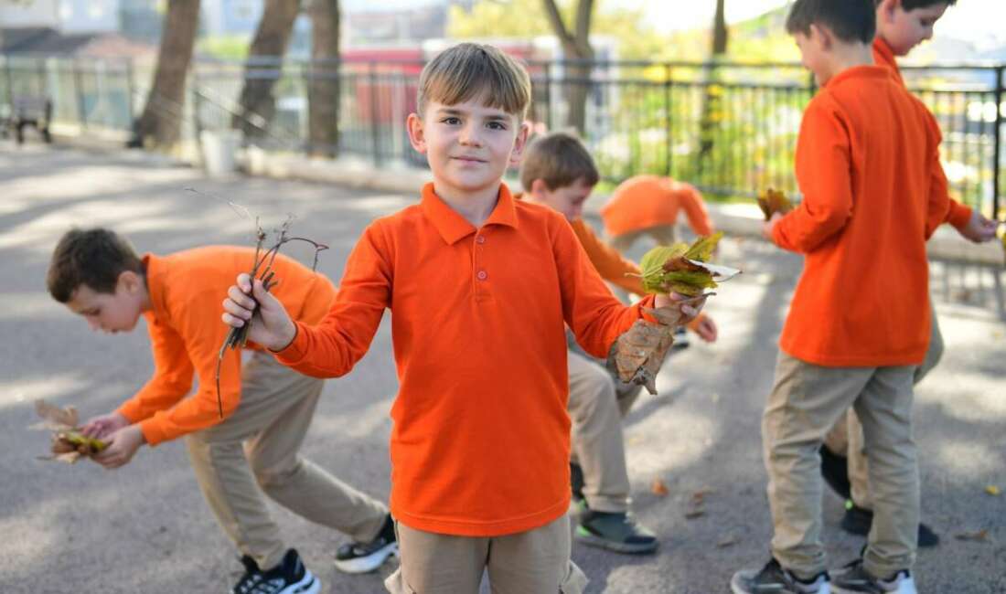 Sonbahar Yaprakları Osmangazi’de sanata dönüştü Sonbaharda Sanat Atölyesi ile