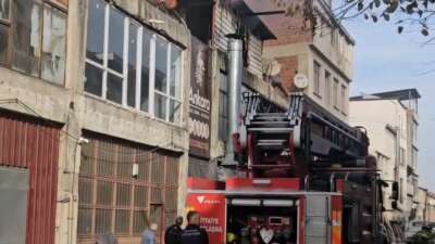 İnegöl’de mobilya imalathanesinde yangın