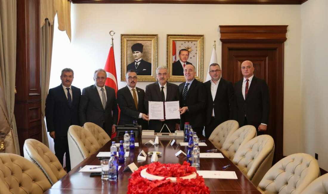 İnegöl’e anaokulu için imzalar atıldı Bursa Valisi Erol Ayyıldız, İnegöl